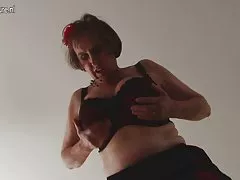 Japanische nackte altere frauen Mädchen und 2 Jungs