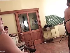 meine kostenlose &amp; gratis erotikfilme Schlampe Frau Finger von Fremden im Auto. öffentliche Nacktheit