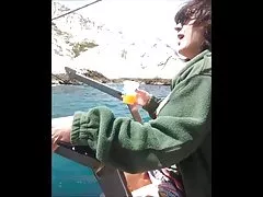 Pornofilme zum anschauen ein glücklicher mofo fickt zwei heiße teens