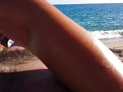 Porno p big tit milf masturbiert im auto