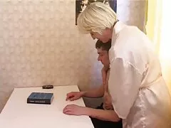 Nettes asiatisches Mädchen, die Sex