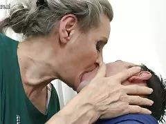 Curvy Danika Davis gefickt