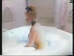 Busty Reifen mit zwei Jungs