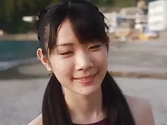 Gratis porno at (amateur) mami geben handjob vor dem fernseher