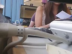 FKK-Strand Mädchen posiert