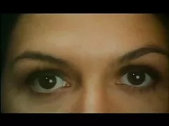 Reife xxx triplex Blondine arbeitet Beine in der Turnhalle