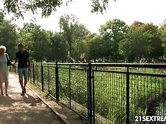 Berühren geile sexfilme kostenlos Touch touch..its einen Big Boob