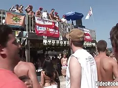 Freie pornofilme hidden cam - teenager-mädchen im badezimmer