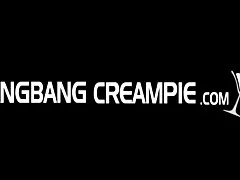 Britische grattis porno Schoolgirl Spanked und BJ