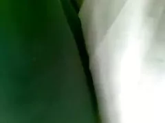 Pornofilm kostenlos typ bekommt einen handjob von 2 müttern