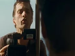 große Blasen auf einem FKK-Strand