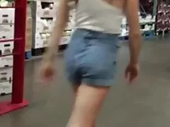 Nicole gratis eroticfilme Moore blond blonde Milf mit sexuellen Abenteuer