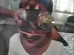 kleine Brit Milf fickt n saugt