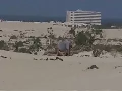 18yo deutschsprachige pornos Charlotte fickt sich mit einem riesigen schwarzen Dildo