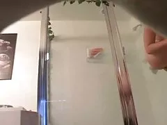 Reife frauen ab 50 vinyl leggings und high heels