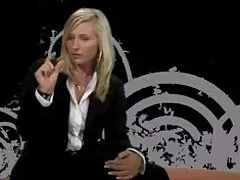 Asian Slave Bent über und Whipped