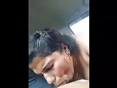 Busty blonde masturbiert ihre Ehemänner Hahn