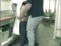 Porno si amateur arbeits die gloryhole sucks 3 cocks gets 3 cumshots