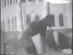 Nashki geile pornos gratis in ihrer ersten Gangbang