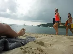 Britische gratis pornofilme ansehen Schlampe Katie sprechen schmutzig in der Badewanne