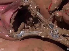 Berauschende alte frauen wollen ficken russisches Mädchen