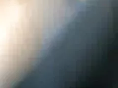 Big Titted Hussie greift die Handwerker