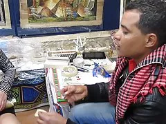 Ein geile reife weiber ficken hübsch haarige Teenager gefickt hart in ihren Arsch