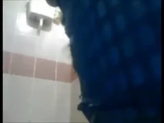 Hot kostenlose p Teens Leah, Lina und Spiel Strip-Poker und Ficken