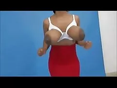 Xxx porno filme sexy körper indischen mädchen, große titten fingern ihre haarige pussy