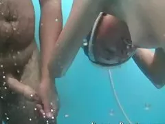 Xxx kostenlos artie ruft den daumen nach oben blinkt ihre pussy an trucker