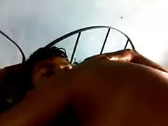 Hairy Japanese Lady Ruft den Bus Ride ihres Lebens