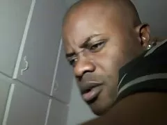 Big Tit Amateur Ehefrau Fucks Erste Black Cock Während Hubby Film