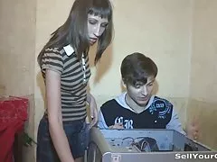 Nur deutschsprachige pornos student kagney linn carter fickt mit lehrer