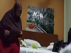 Tramp porno free german gebunden und Dildo in Fick Löcher gefickt