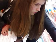 Kanae Lactating Dicke Titten