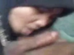 asiatische Mädchen während der Massage p1 gefingert