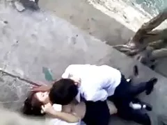 MILF fängt ihr Stiefsohn wichsen